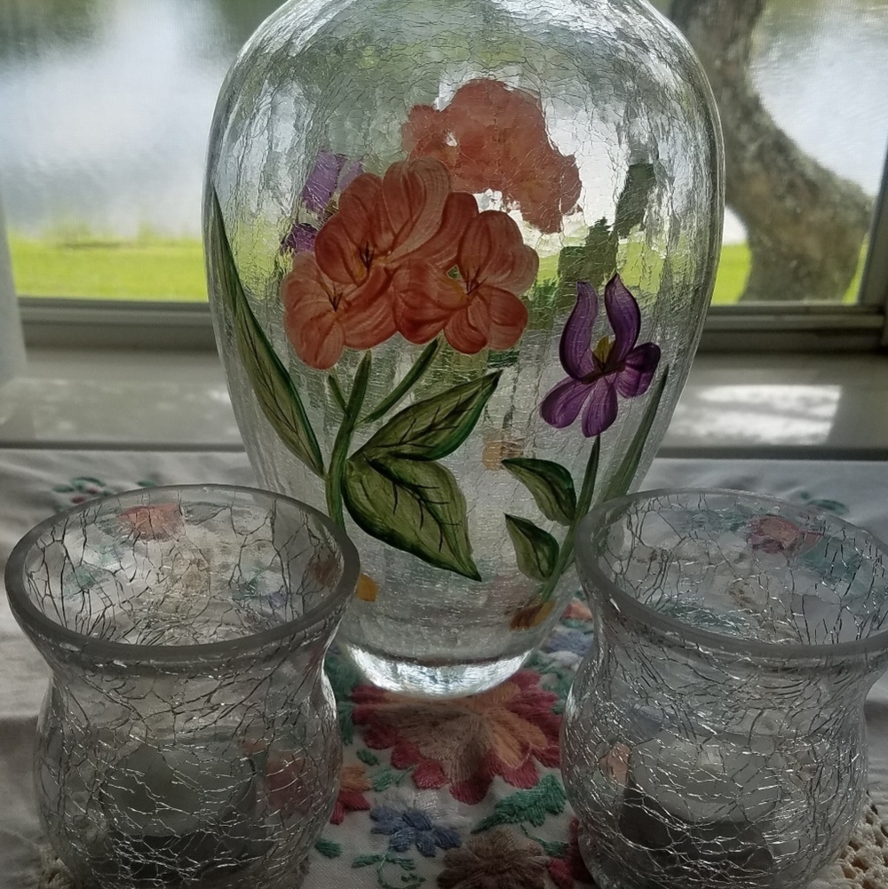 Handpainted Crackle Vase w/votives